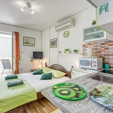 Apartment Ivanda *