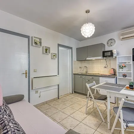 Ivanda Apartment