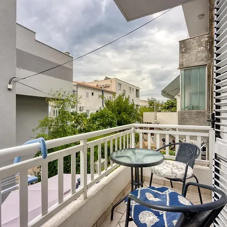 Apartment Ivanda *