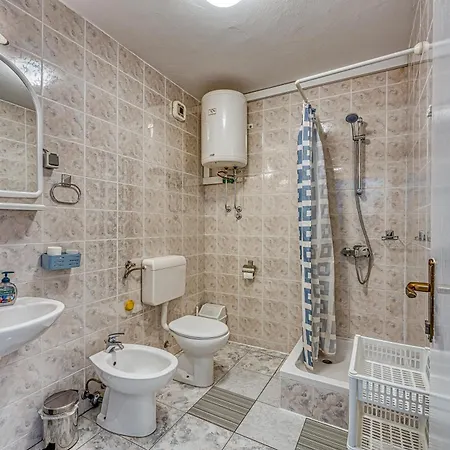 Ivanda Apartment